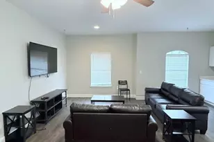 2410 2nd St, Waco, TX 76706 - Photo 10