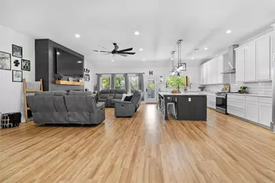 906 S 3rd Street, Valley Mills, TX 76689 - Photo 4