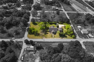 906 S 3rd St, Valley Mills, TX 76689 - Photo 2