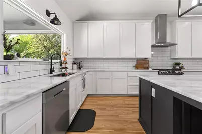 906 S 3rd Street, Valley Mills, TX 76689 - Photo 14