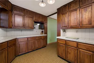 611 N Ave Q St, Clifton, TX 76634 - Photo 22