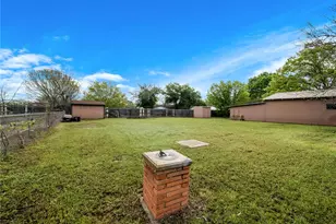 611 N Ave Q St, Clifton, TX 76634 - Photo 36