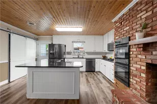 2212 Charboneau St, Waco, TX 76710 - Photo 6