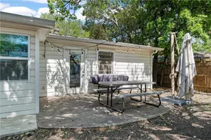 2212 Charboneau St, Waco, TX 76710 - Photo 18