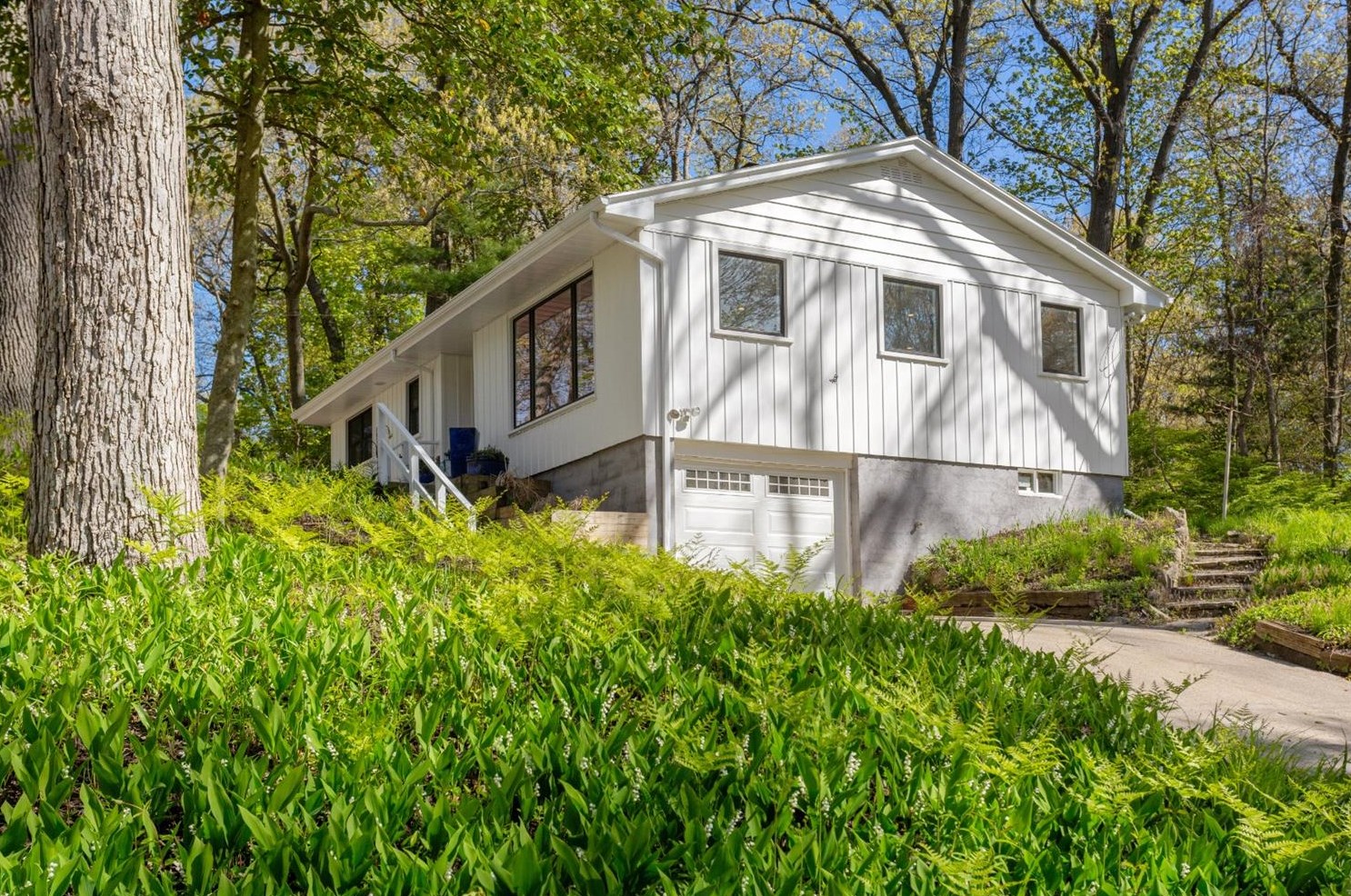 3306 Algonquin Trail, Michigan City, IN 46360