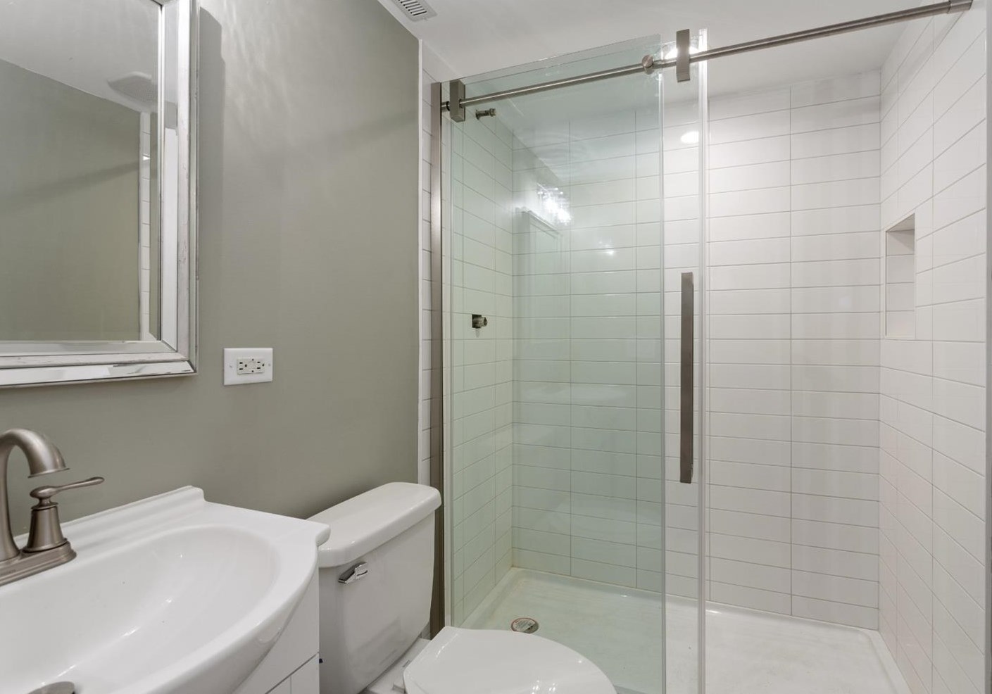 3306 Algonquin Trl, Michigan City IN  46360-1002 exterior