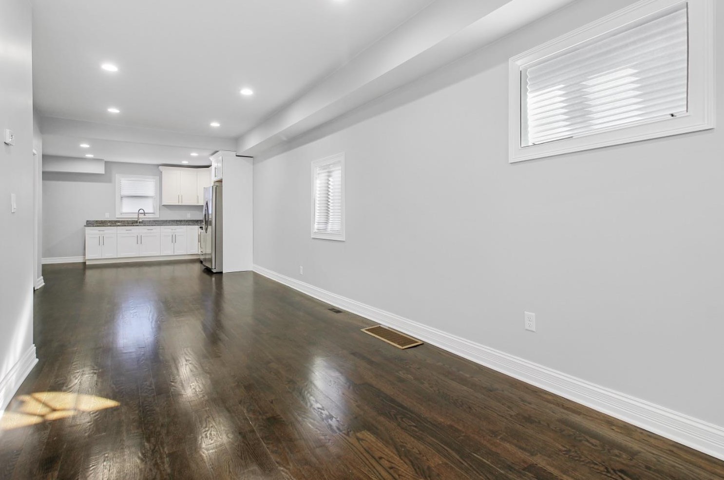 1253 Sherman St, Hammond, IN 46320