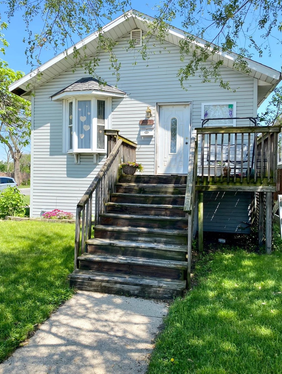 1122 144th St, East Chicago, IN 46312-2613