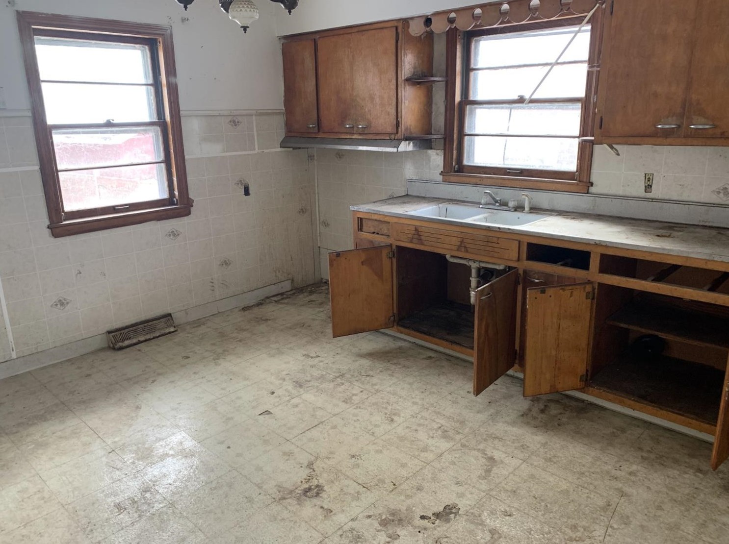 4421 Carolina St, Gary, IN 46409