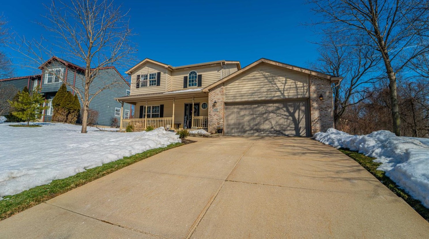 895 Quail Ridge Dr, Porter, IN 46304-1049