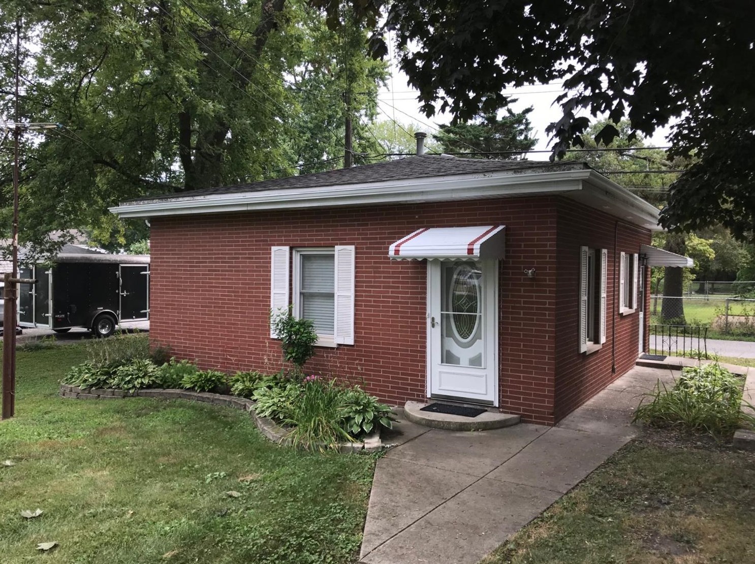 327 N Wood St, Griffith, IN 46319