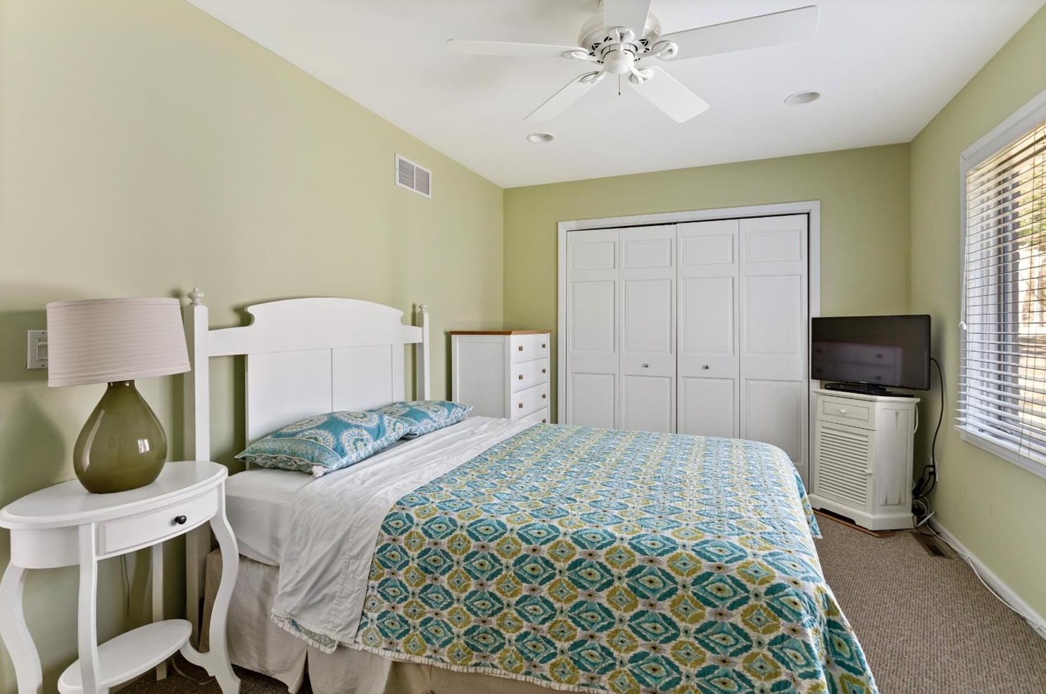 3832 Hiawatha Dr, Michigan City IN  46360-1189 exterior