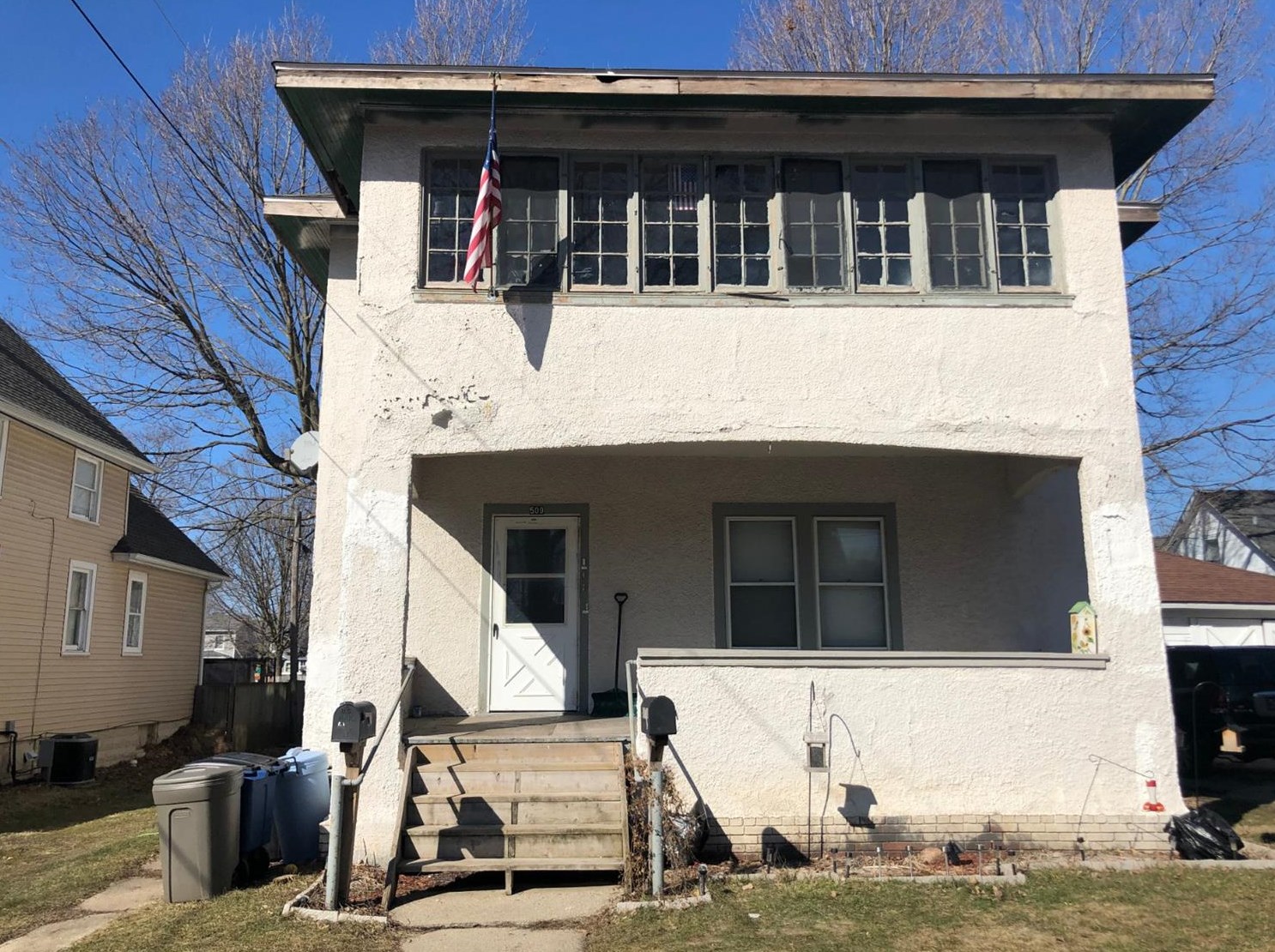 509 3rd St, La Porte, IN 46350