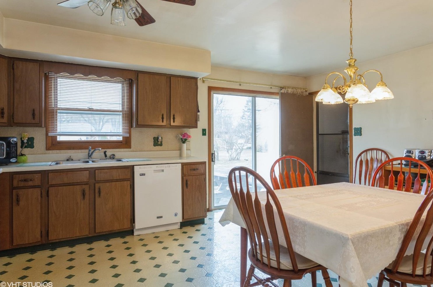 426 Trl St, Michigan City IN 46360-7209 exterior