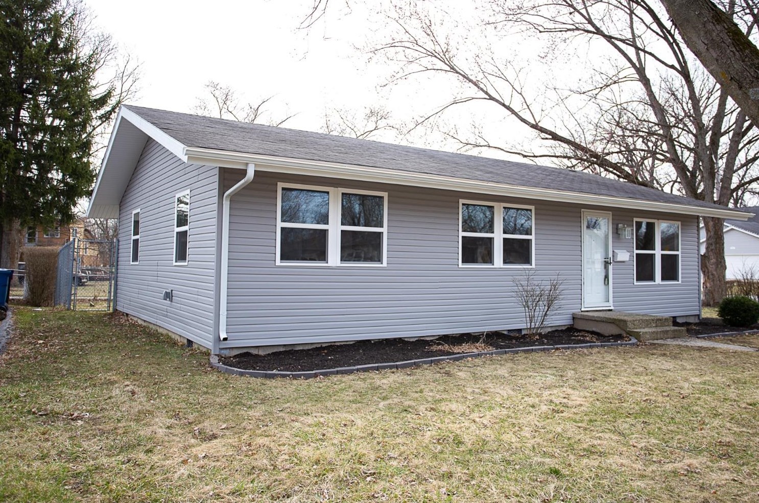 705 W North St, Crown Point, IN 46307