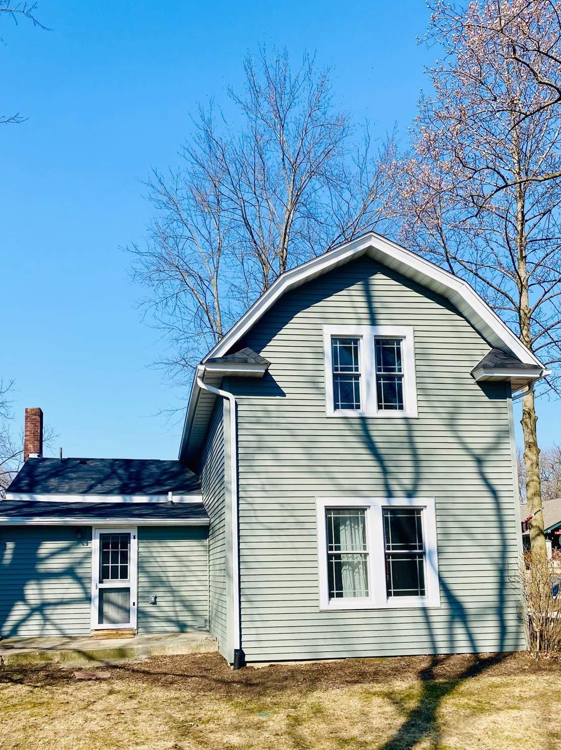207 Plain St, Otis, IN 46391