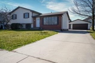 505 York Rd, Schererville, IN 46375-2329