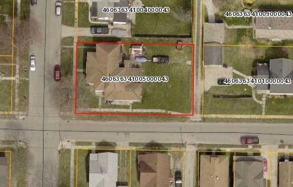 713 Ridge St, La Porte, IN 46350-3798