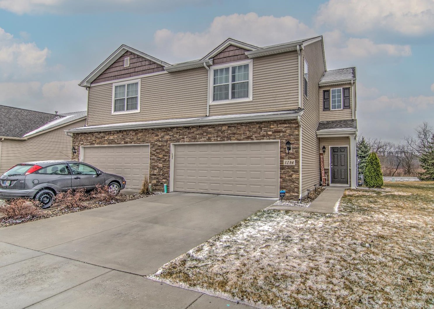 1234 Sawgrass Dr, Griffith, IN 46319