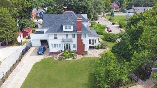 111 Earl Rd, Michigan City, IN 46360-6129
