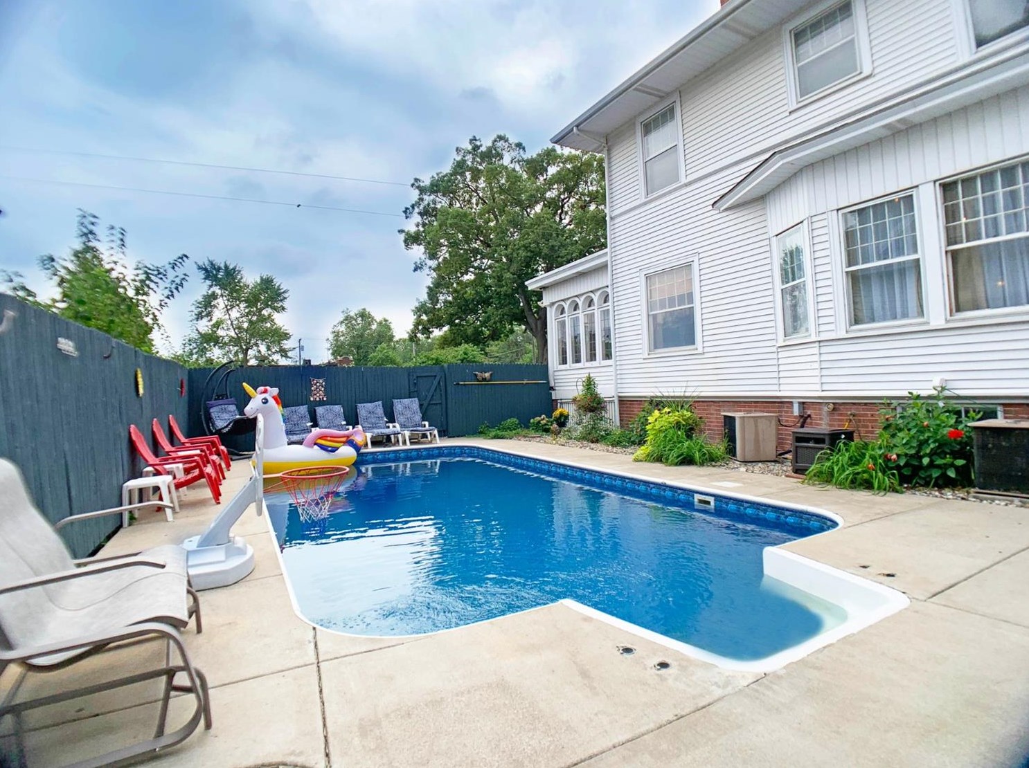 111 Earl Rd, Michigan City IN  46360-5918 exterior