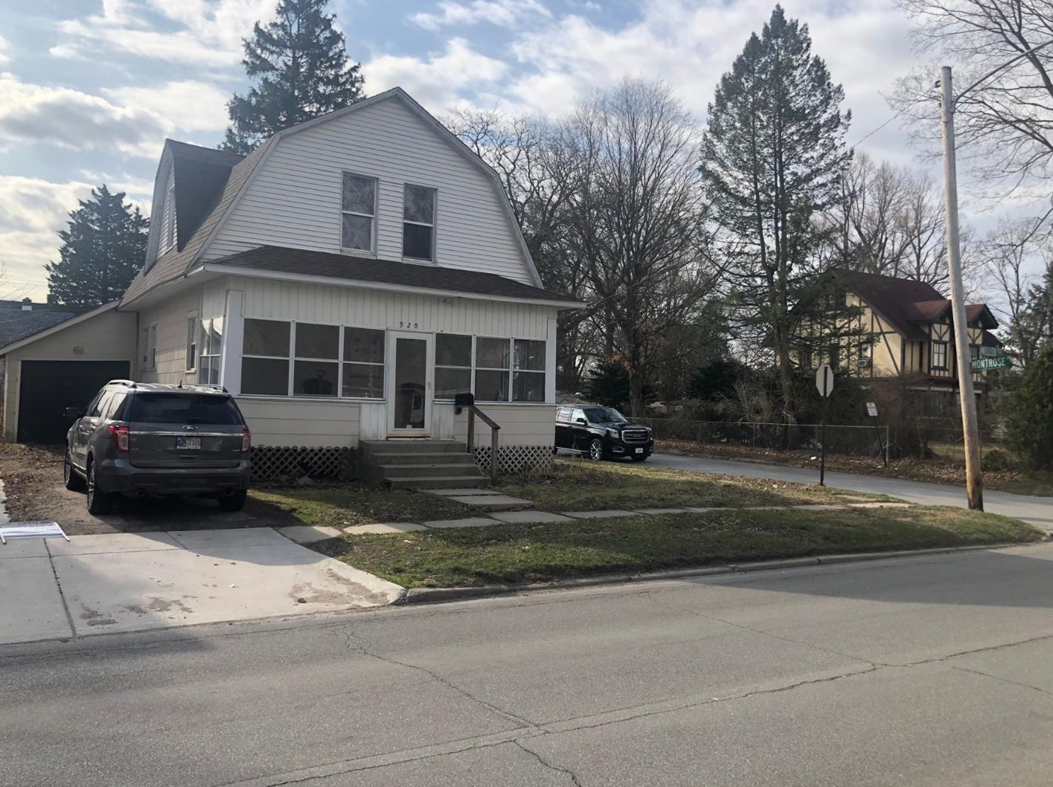 920 Weller Ave, La Porte, IN 46350