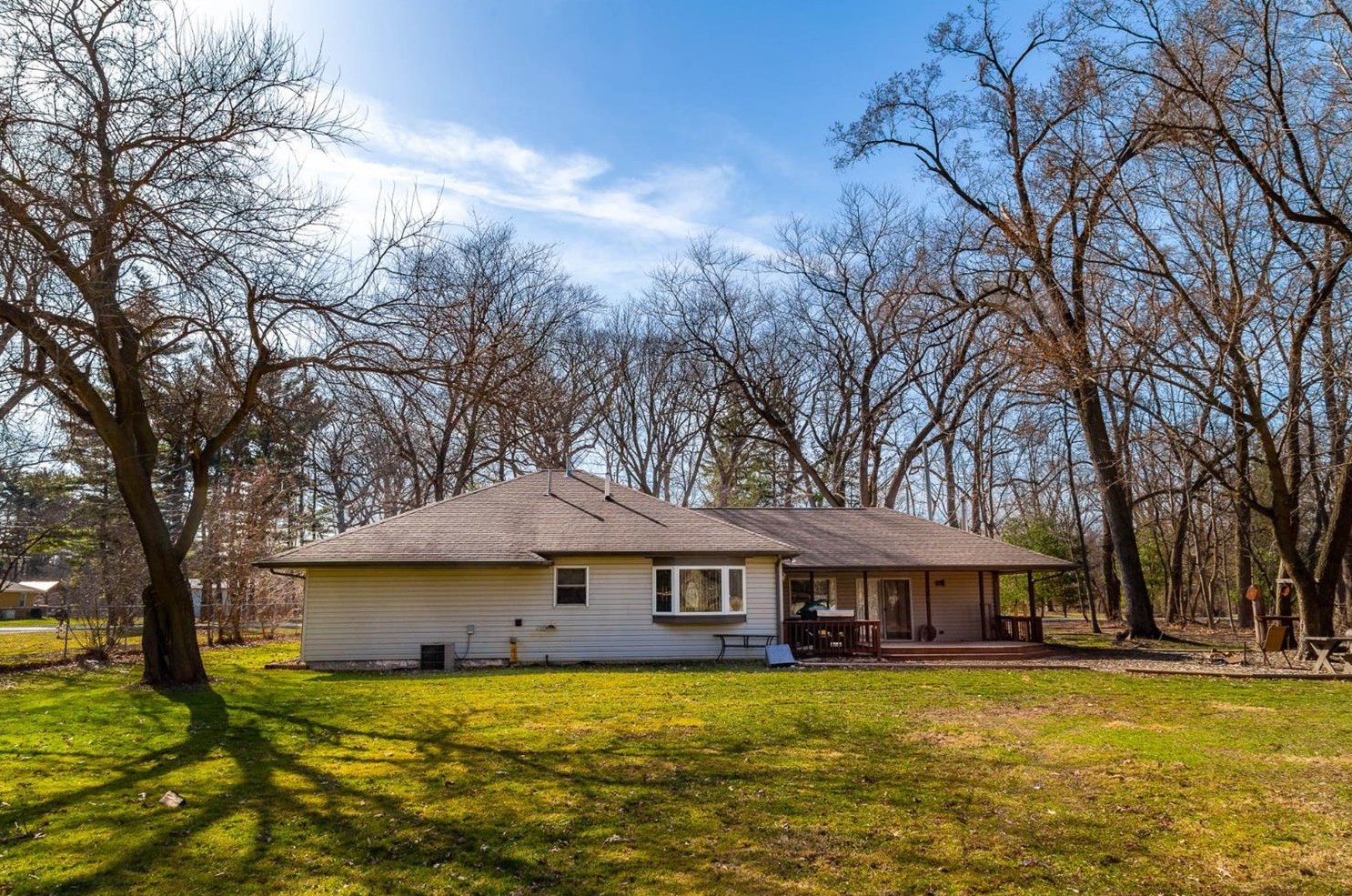 1259 S Hobart Rd, Hobart, IN 46342