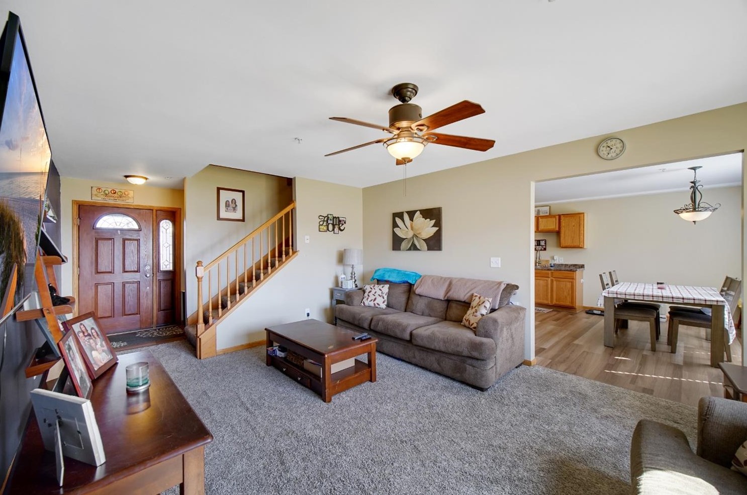3135 Topaz Dr, Hobart, IN 46342