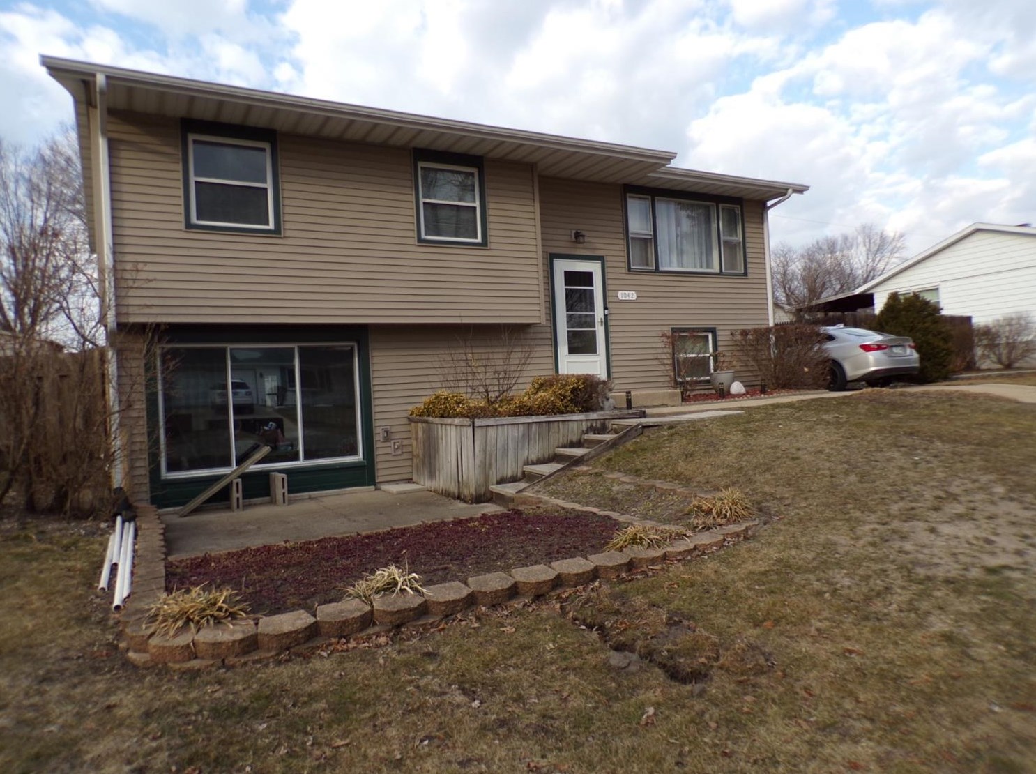 1042 Kent Rd, Michigan City, IN 46360-6865