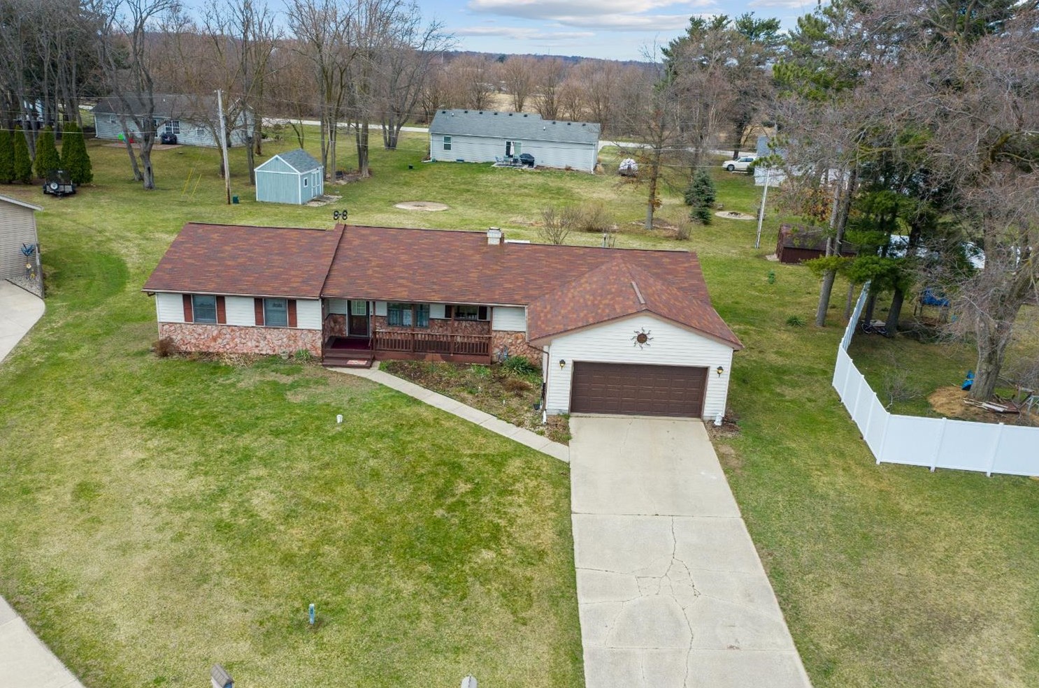 4875 Robin Ct, Rolling Pr, IN 46371-9666