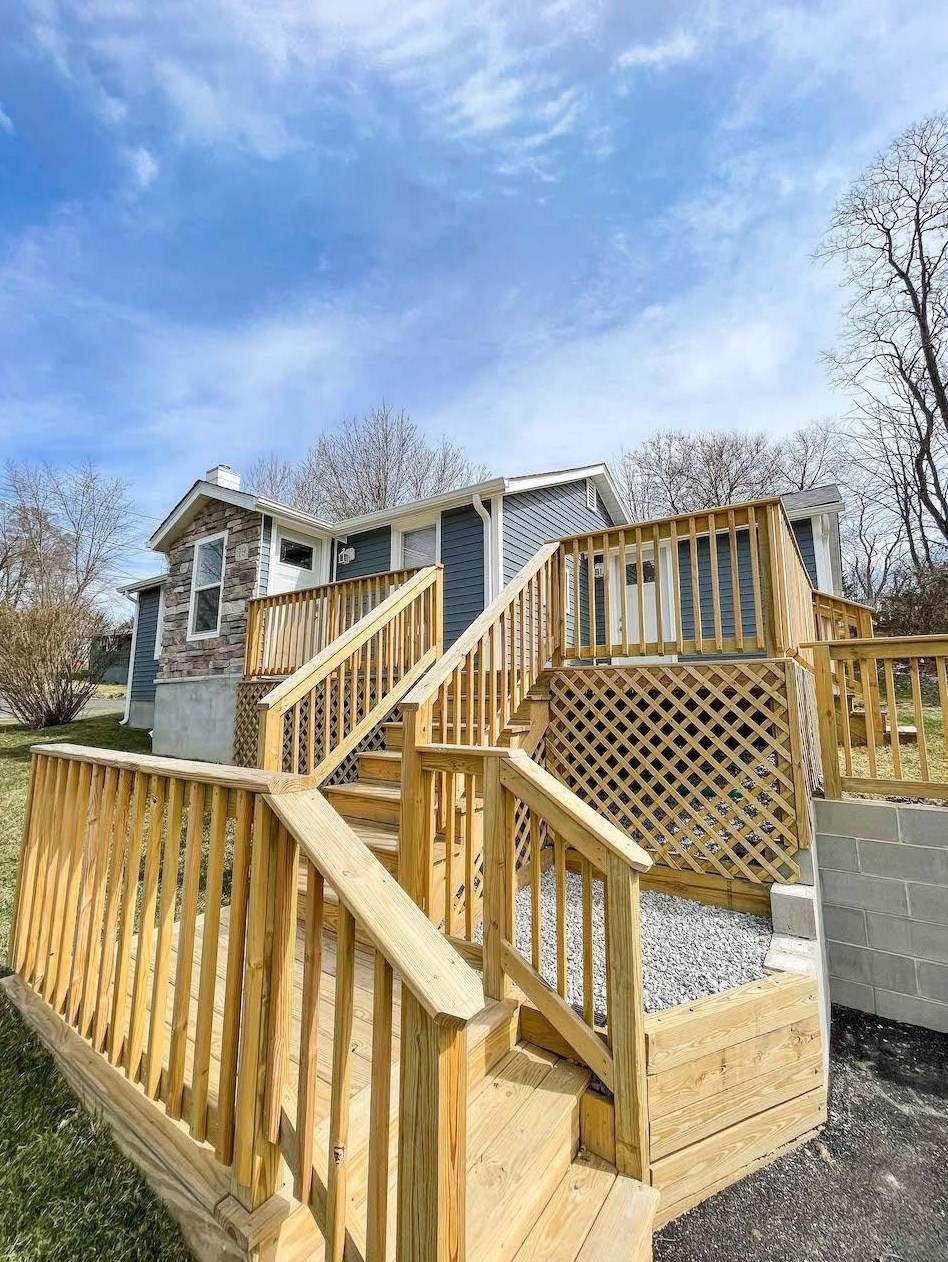19 S Gerald St, Valpo, IN 46385