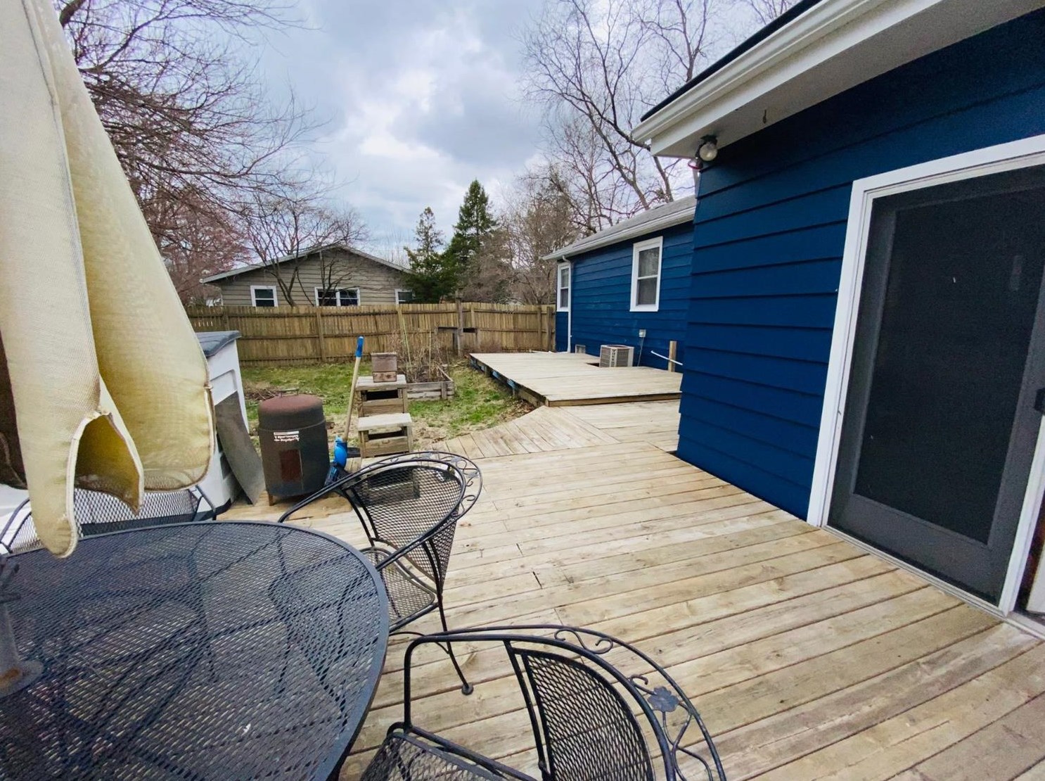 780 Park Dr, Porter IN  46304-2953 exterior