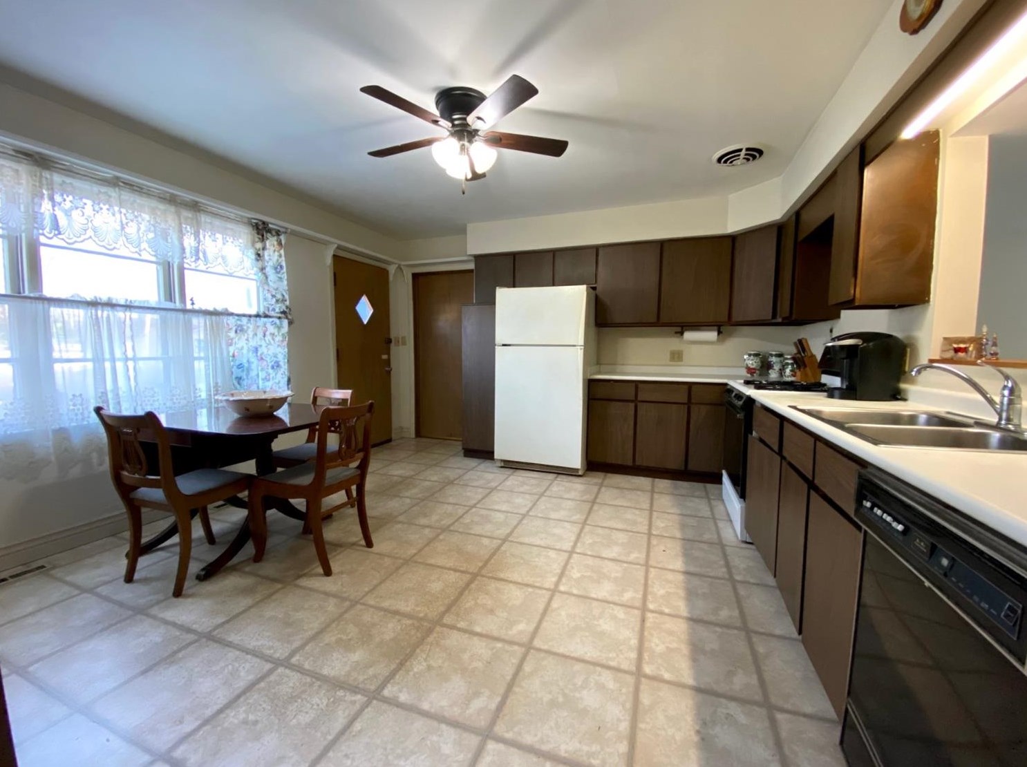 780 Park Dr, Porter IN  46304-2953 exterior