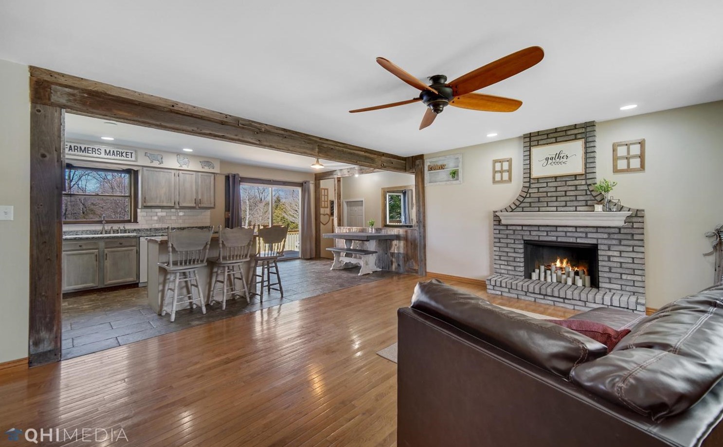 2042 E 1143 N, Demotte, IN 46310