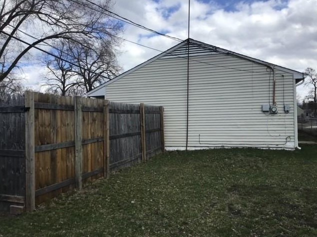 160 Woodland Ave, Michigan City, IN 46360-4944