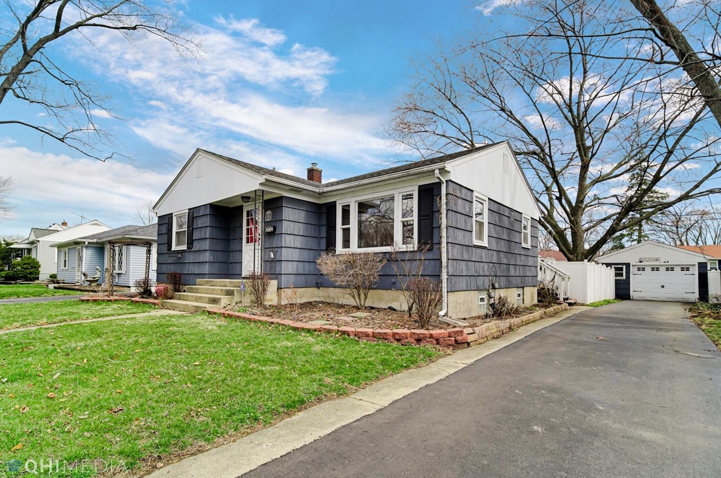 733 N Lafayette St, Griffith, IN 46319