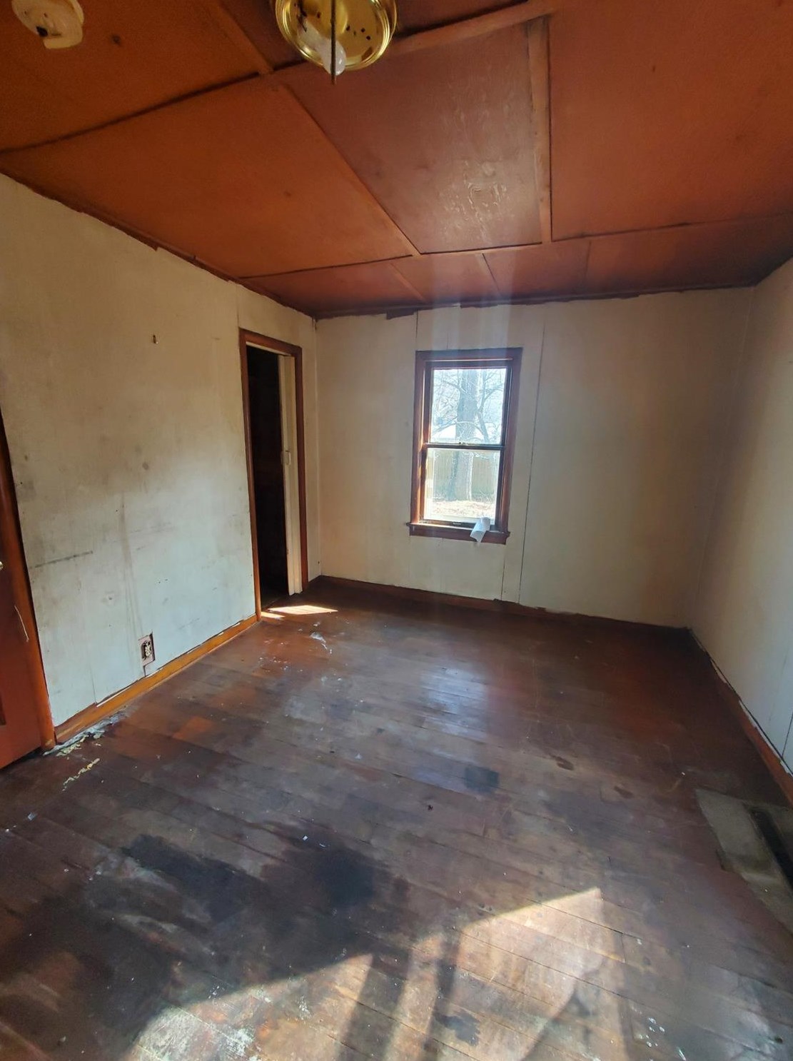 516 Nahas St, Michigan City IN  46360-2138 exterior