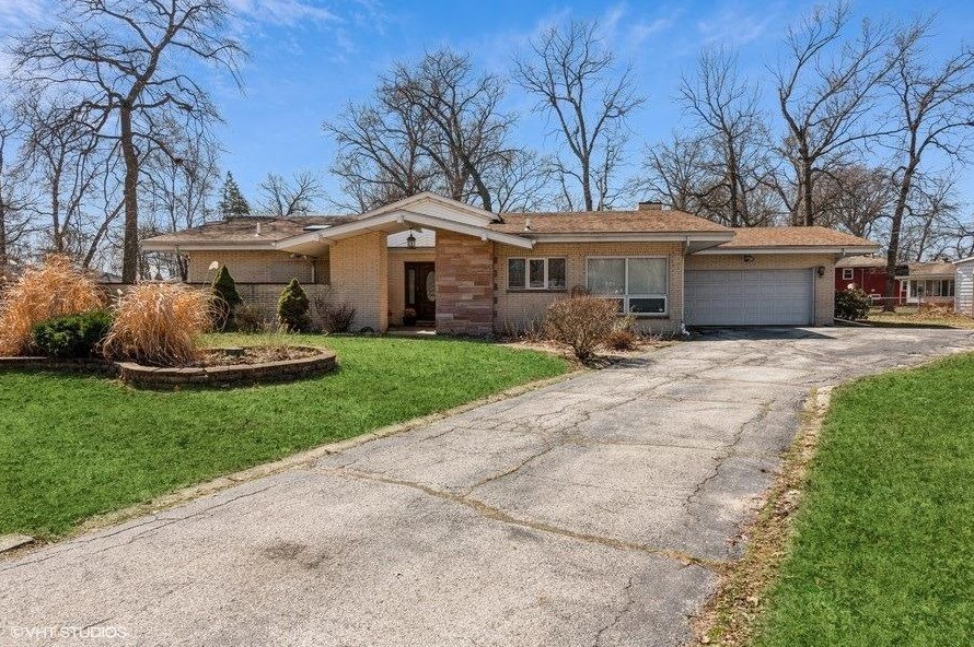 6309 Lakewood Ave, Portage, IN 46368-2265