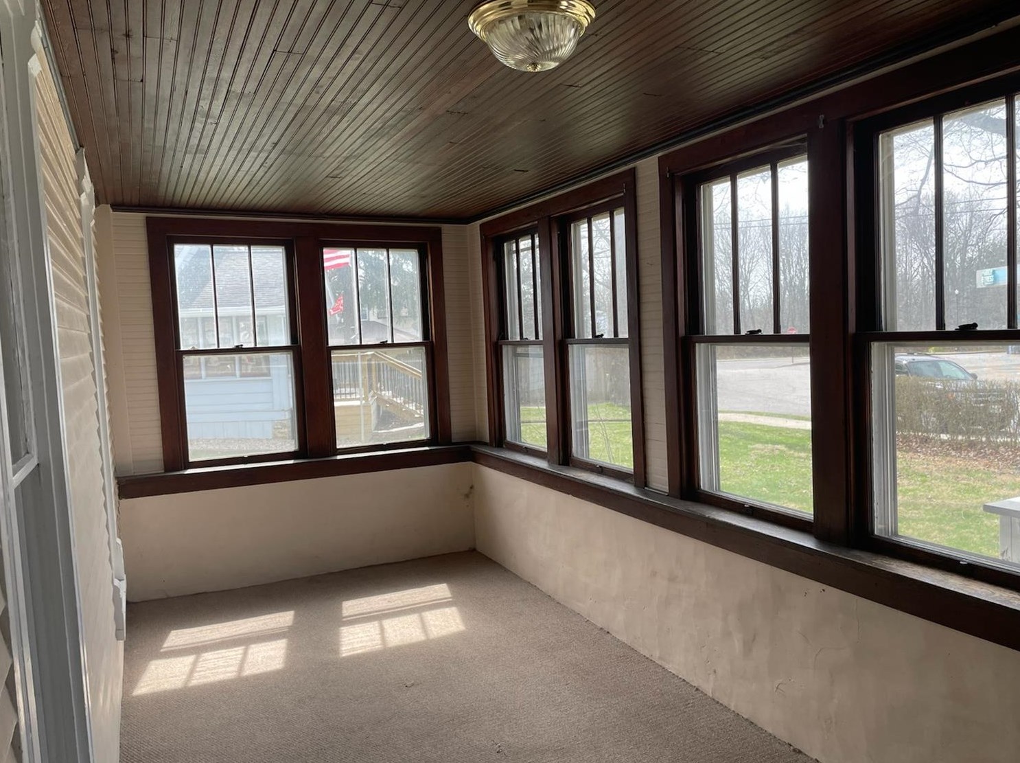 104 Madison St, Valpo, IN 46385