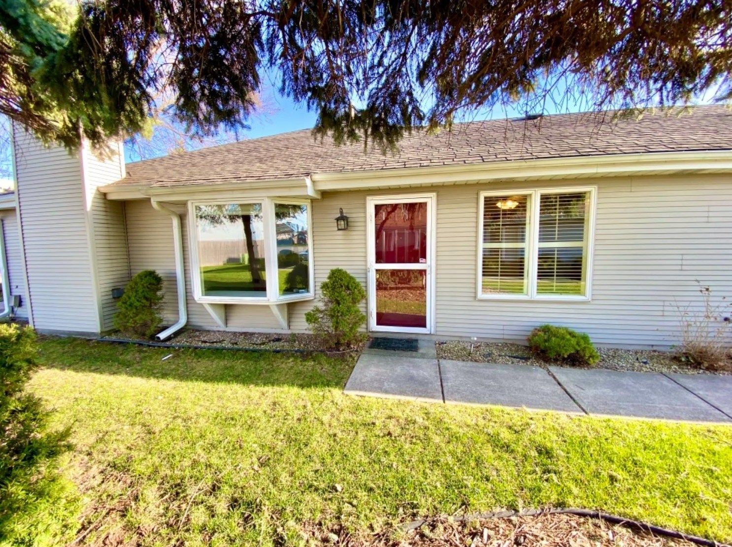 107 Bluegrass, Schererville, IN 46375-1187