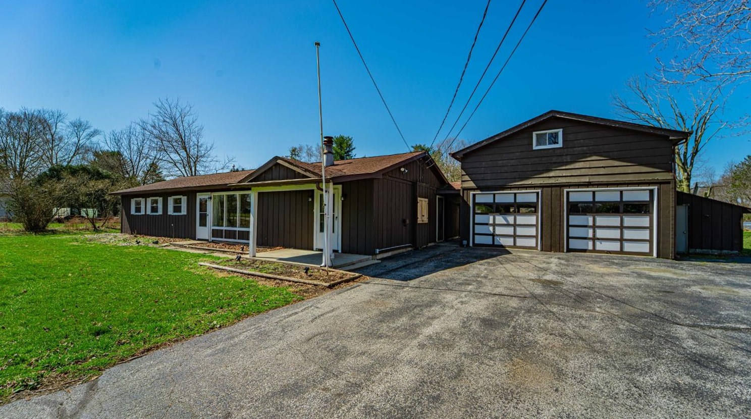 158 Hayes Leonard Rd, Valpo, IN 46385