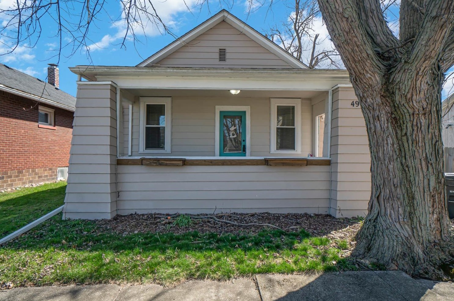 49 N Linda St, Hobart, IN 46342
