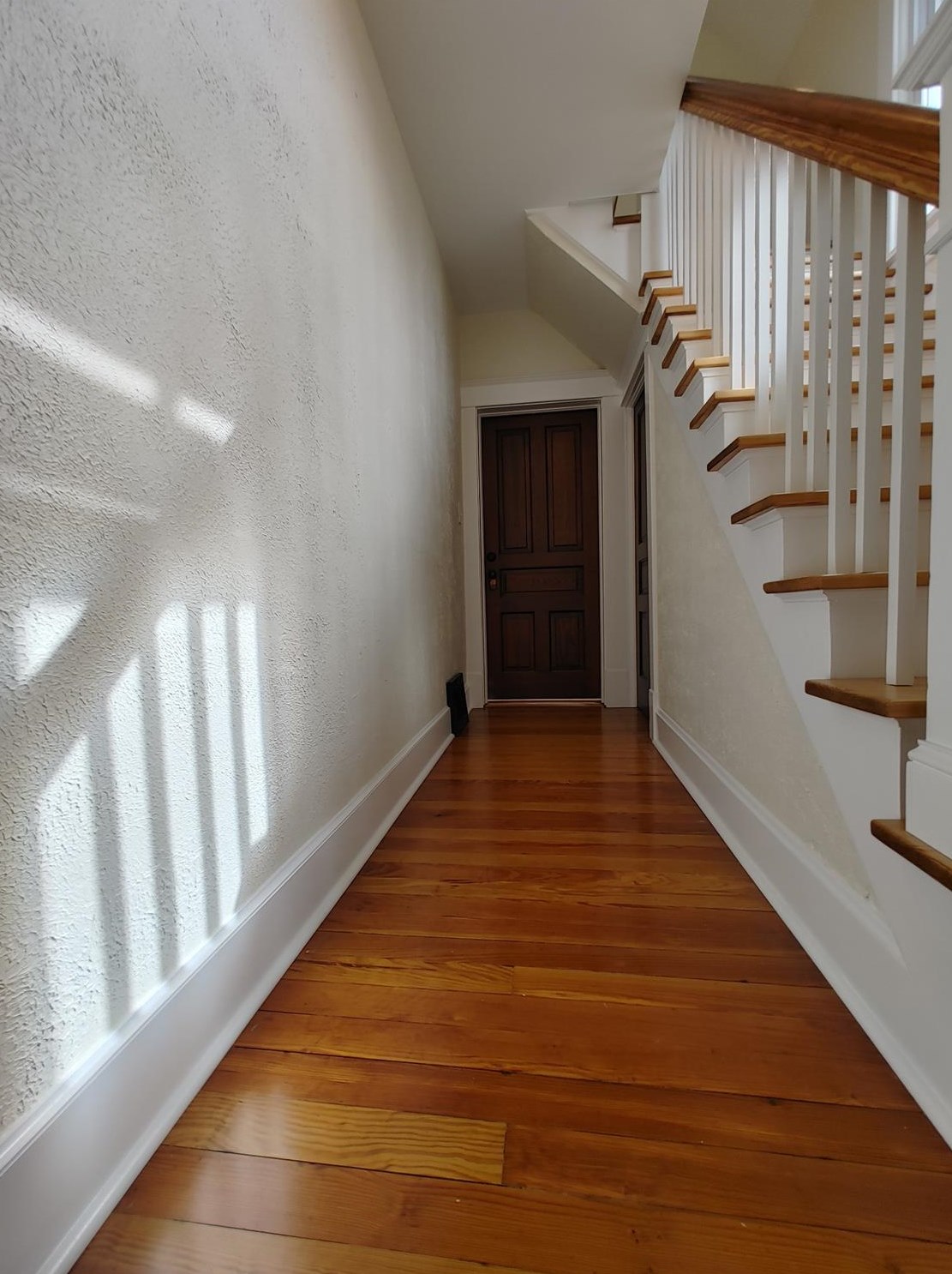 1406 Kentucky St, Michigan City, IN 46360-4137