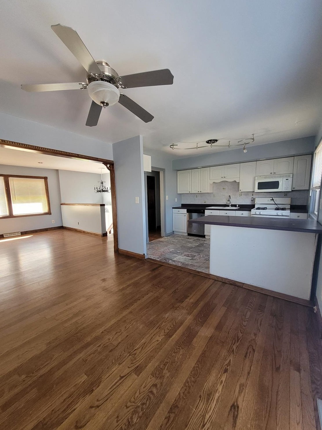 1030 Wheeler St, Griffith IN  46319-1957 exterior