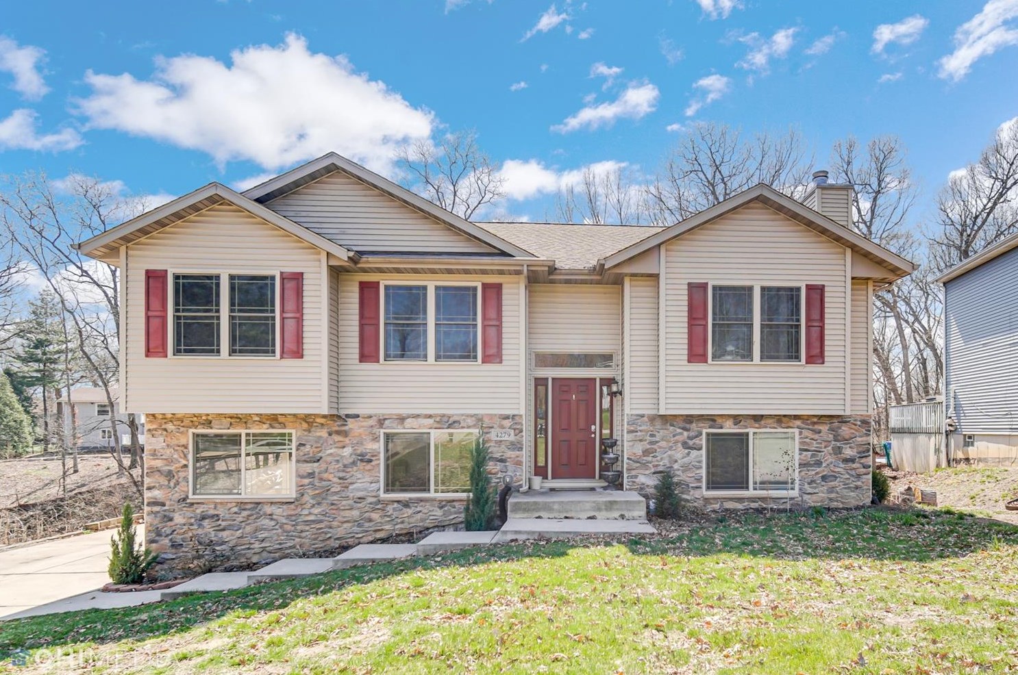 4279 Harbor Park, Crown Point, IN 46307
