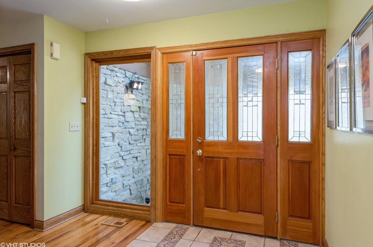 284 Windermere Dr, Porter, IN 46304-9337