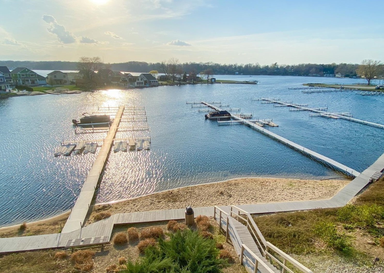317 Outlook Cove Dr, La Porte, IN 46350-2086
