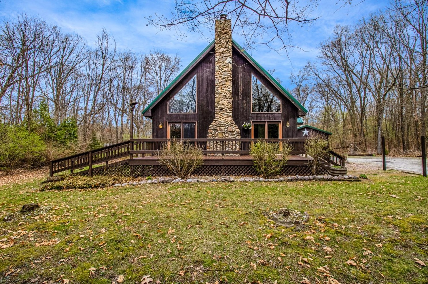 546 E 925 N, Wheatfield, IN 46392