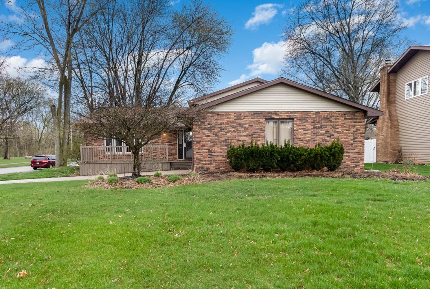 344 Persimmon Dr, Schererville, IN 46375-1162