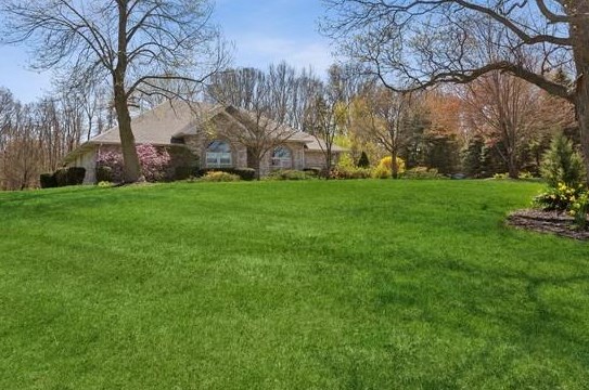 8064 Country Ln, Michigan City, IN 46360-9200